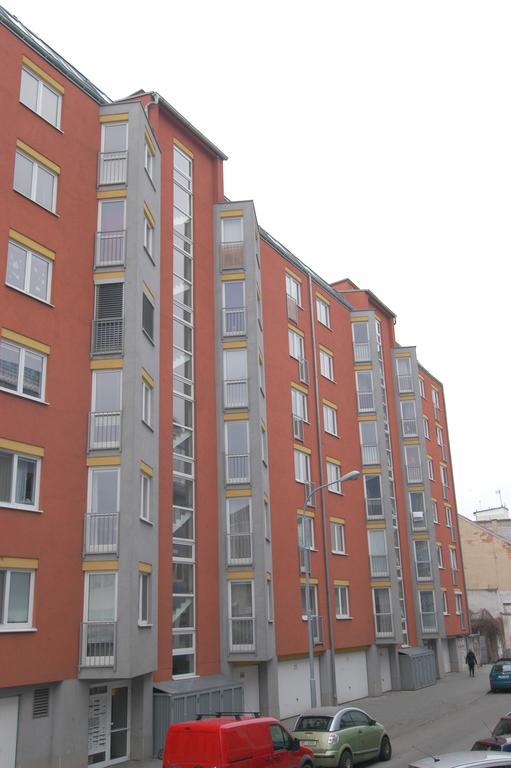Eel Accommodation Brno Esterno foto